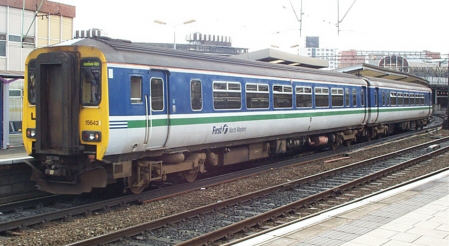 156421 at Manchester Piccadilly 18-May-2002