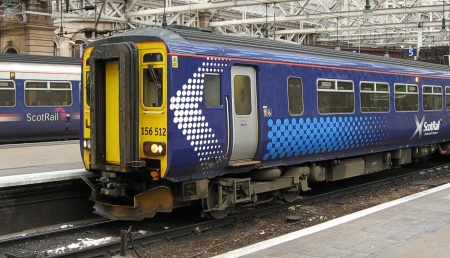 156512 at Glasgow Central, 23-November-2009