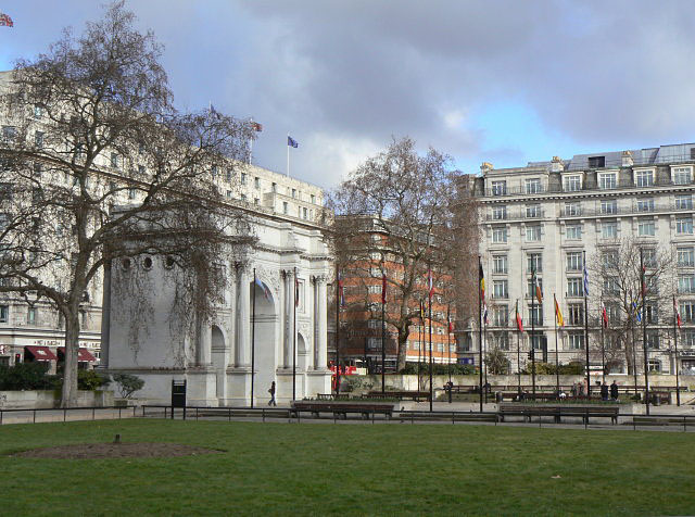 Marble Arch monument, corner-on with streets visible beyond it