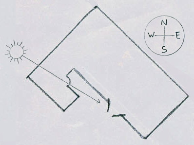 line drawing of block angled at 45° with wing sticking out at top left and then turning back across the front of the building
