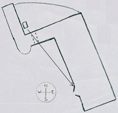 line drawing of block angled at 67.5° with wing coming out at right-angles at top left and then turning towards the top left of the frame and running parallel with the front, forming one side of a courtyard in which there is a small block representing a shed