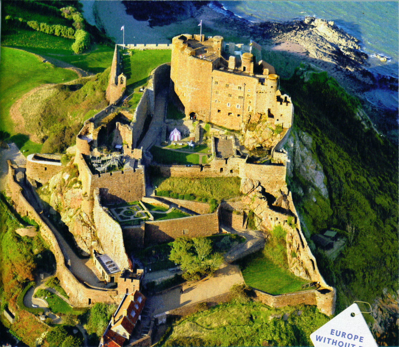 aerial view of vast, complex Mediaeval castle with lots of criss-crossing walls and courtyards