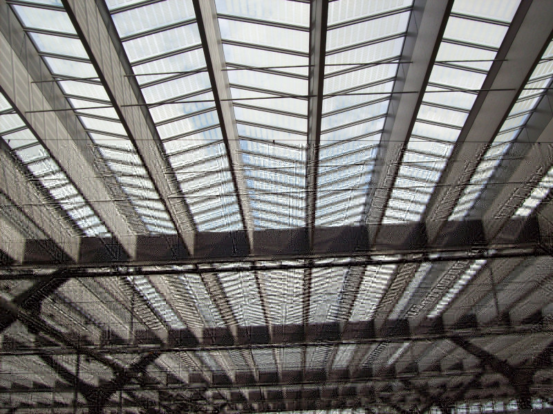 photograph of the roof at Rotterdam Centraal station