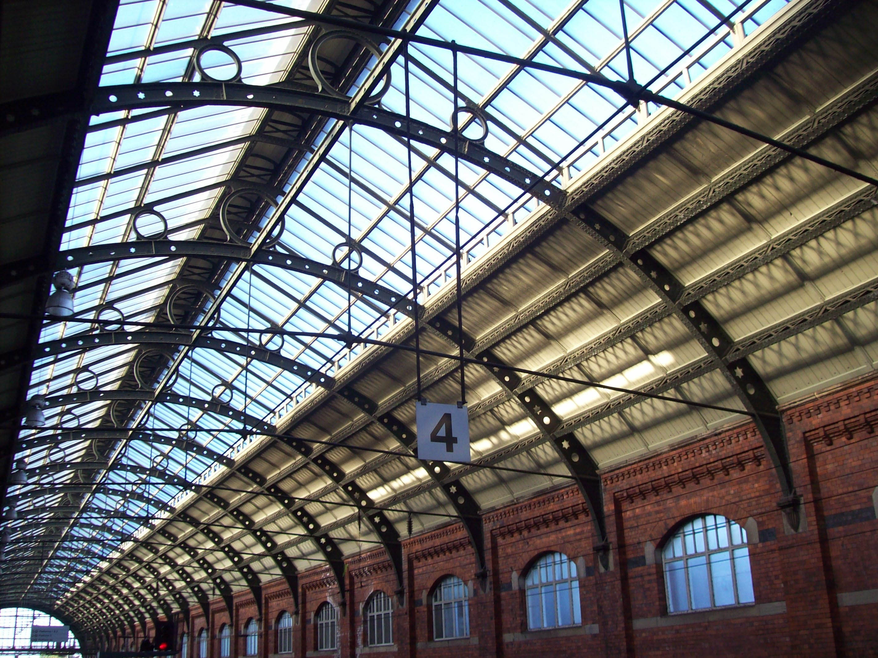 photograph of station roof at Darlington